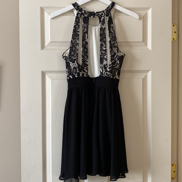 Sequin Hearts Black & Ivory Size 7 Juniors Mini Dress - Picture 3 of 11